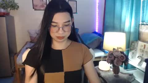 Ashley Kate Mateo Gray online show from December 12, 11:07 am