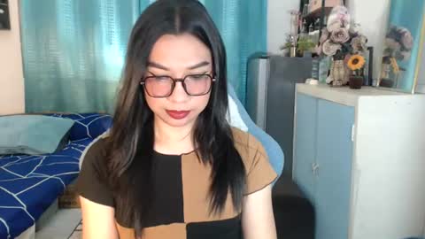 Ashley Kate Mateo Gray online show from June 21, 9:35 am