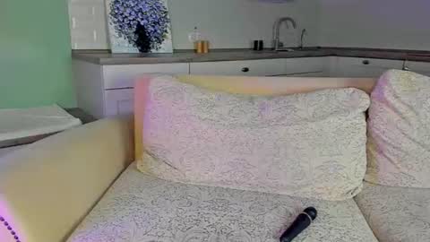 Chloe online show from July 22, 9:38 pm