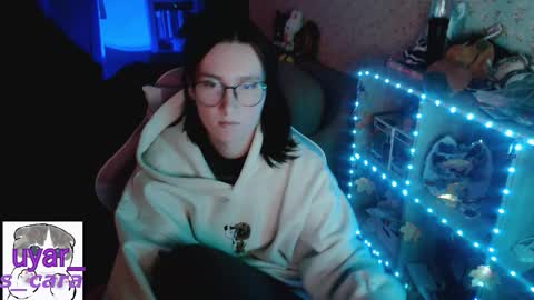 Cara online show from November 8, 6:35 pm