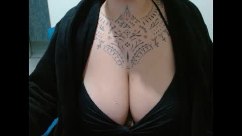 Vah Oliver online show from February 28, 2:33 am