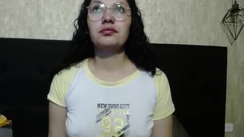 Vainilla online show from December 14, 1:44 am