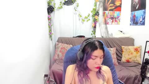 Vaiolet1314 online show from March 28, 3:28 am