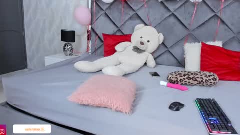 Snapshot of valentina_fi chatting on February 23, 12:41 pm Valentina online show from February 23, 12:41 pm