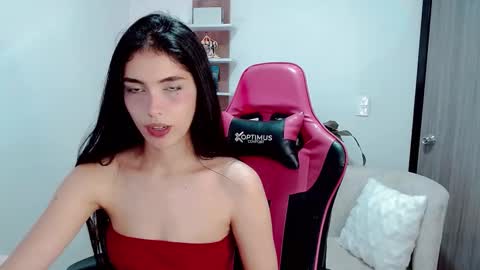 Valentina  online show from November 3, 1:53 am