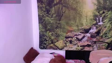 Valerie online show from June 7, 1:23 am