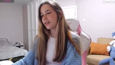 Valerie online show from September 8, 10:09 pm