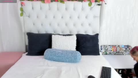 Snapshot of valerik_cano chatting on January 6, 12:13 pm valeria111111 online show from January 6, 12:13 pm