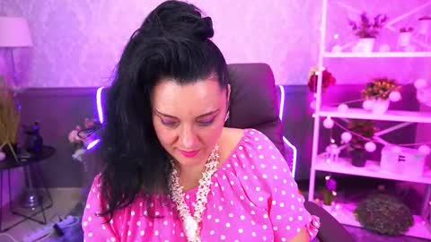 Snapshot of valeryrosseee chatting on October 10, 2:11 pm Valery online show from October 10, 2:11 pm