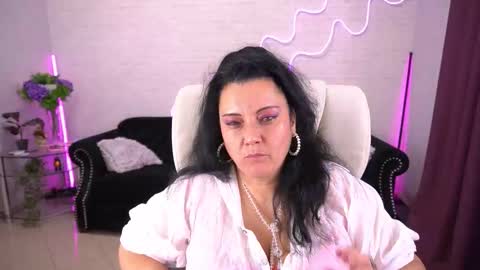 Snapshot of valeryrosseee chatting on October 16, 7:22 am Valery online show from October 16, 7:22 am