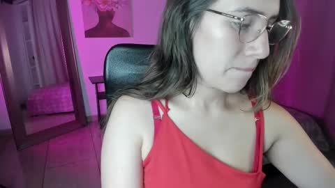 Snapshot of valey_x chatting on September 25, 4:22 am valey_x online show from September 25, 4:22 am