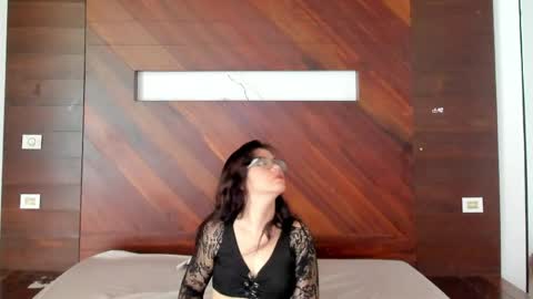 valkiria  29 online show from May 5, 1:14 pm