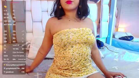 Valkiria moore  online show from January 26, 7:52 pm