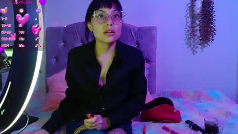 valkiry_ online show from March 21, 10:15 pm