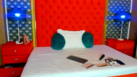 Valerie Val V online show from November 7, 12:27 am