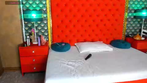 Valerie Val V online show from June 11, 8:44 am