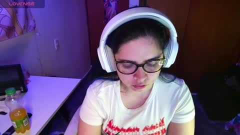 Im Violet online show from January 14, 12:00 am