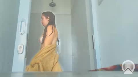 Snapshot of valure_lera chatting on February 25, 12:25 am valure_lera online show from February 25, 12:25 am
