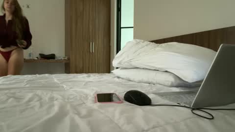 Snapshot of valure_lera chatting on September 20, 11:58 pm valure_lera online show from September 20, 11:58 pm