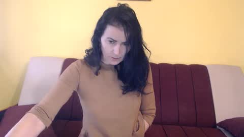 valentina online show from February 4, 10:40 am