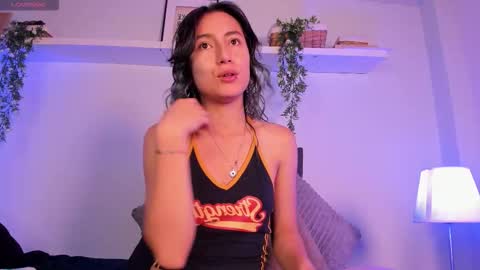 vamp  online show from October 27, 8:47 pm