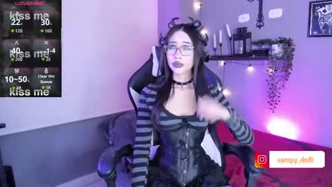 vampy_dolll online show from July 15, 2:16 am