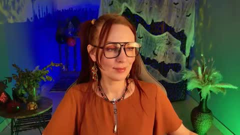 Snapshot of vandarossi chatting on October 19, 10:06 am Vanda online show from October 19, 10:06 am