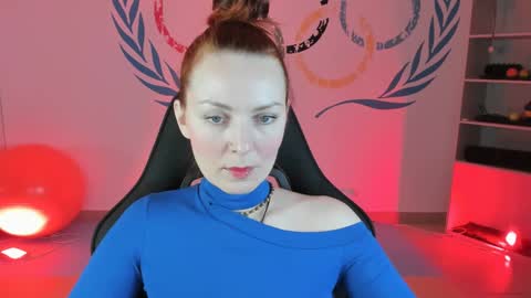 Snapshot of vandarossi chatting on December 5, 1:38 pm Vanda online show from December 5, 1:38 pm