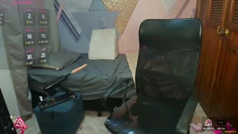 vane_latin18 online show from March 13, 11:28 pm