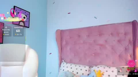 vanelope_evans_ online show from October 9, 12:42 pm