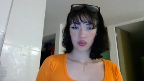 Vans online show from November 13, 5:39 am