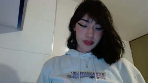 Vans online show from December 22, 5:32 am