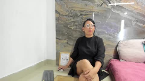 vanessa_cordoba online show from October 10, 12:10 pm