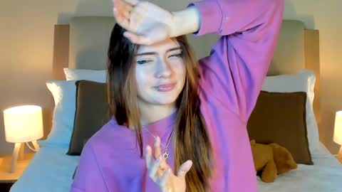 vanessa_foxyy online show from June 9, 1:38 am