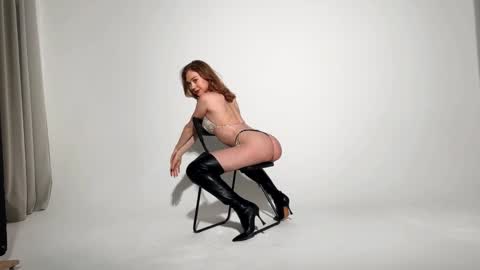 Vanessa Maes online show from February 26, 11:15 pm