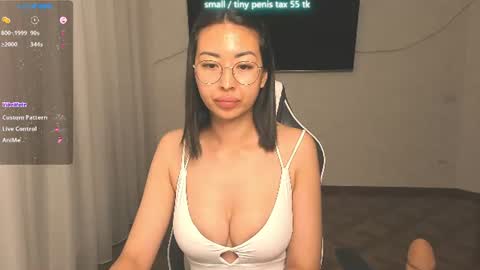 Vanessa online show from July 27, 4:15 pm