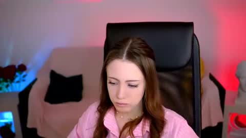 vanessaanerson online show from July 19, 11:01 am
