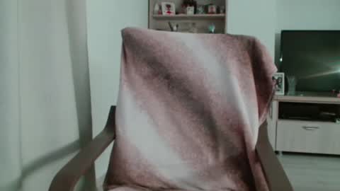 Snapshot of vanessalarahot chatting on February 24, 7:19 pm Vanessa online show from February 24, 7:19 pm