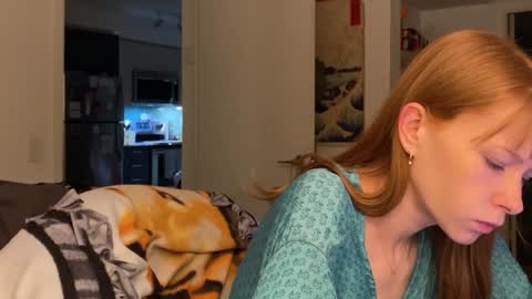 Snapshot of vanessapark chatting on December 22, 8:05 am Vanessa  online show from December 22, 8:05 am