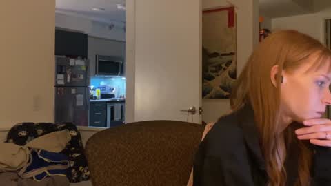 Snapshot of vanessapark chatting on December 18, 12:18 pm Vanessa  online show from December 18, 12:18 pm