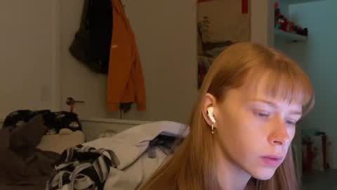 Snapshot of vanessapark chatting on December 2, 8:48 am Vanessa  online show from December 2, 8:48 am