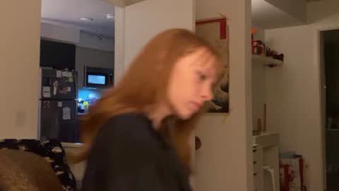 Snapshot of vanessapark chatting on December 18, 2:10 am Vanessa  online show from December 18, 2:10 am