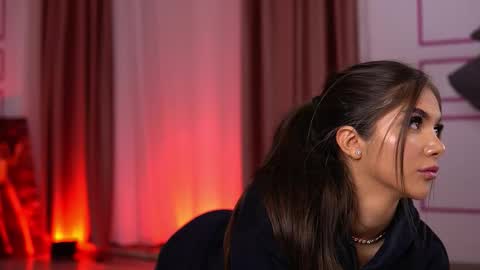 Vanessa Simon online show from January 7, 7:01 am