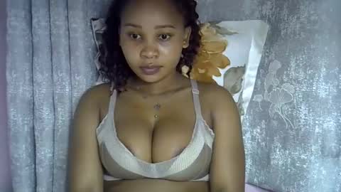 vanillavenus online show from March 24, 3:17 pm