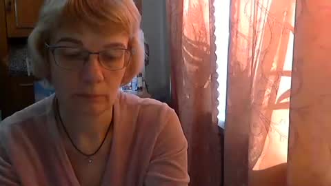 Snapshot of vanillaxcreamy chatting on February 20, 12:36 pm Vanillaxcreamy online show from February 20, 12:36 pm