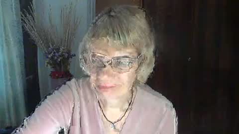 Snapshot of vanillaxcreamy chatting on December 30, 9:27 am Vanillaxcreamy online show from December 30, 9:27 am