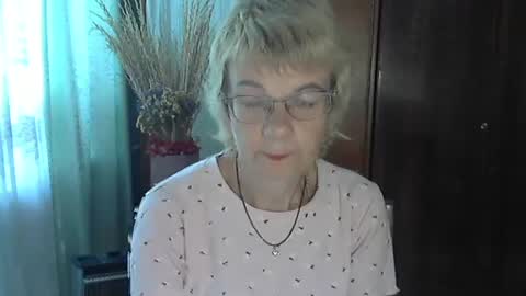 Snapshot of vanillaxcreamy chatting on September 29, 11:04 am Vanillaxcreamy online show from September 29, 11:04 am