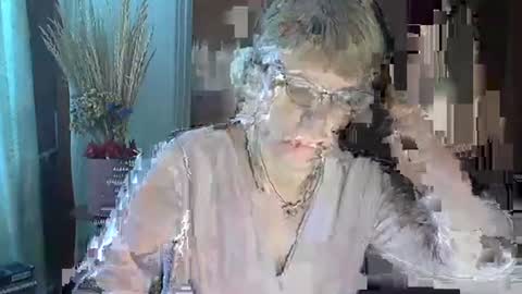 Snapshot of vanillaxcreamy chatting on February 2, 11:51 am Vanillaxcreamy online show from February 2, 11:51 am