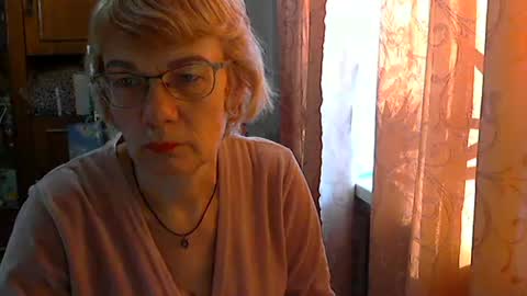 Snapshot of vanillaxcreamy chatting on February 23, 12:41 pm Vanillaxcreamy online show from February 23, 12:41 pm