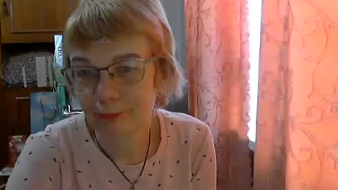 Snapshot of vanillaxcreamy chatting on March 4, 11:19 am Vanillaxcreamy online show from March 4, 11:19 am